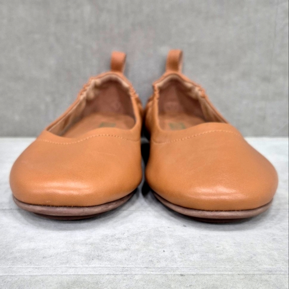 FitFlop Women's Tan Ballet Flats - Picture 4 of 13